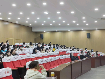 寧波豪雅進(jìn)出口集團(tuán)宣講會(huì) 探索網(wǎng)上日用百貨銷售的職業(yè)機(jī)遇